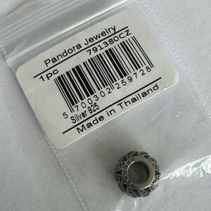 Authentic Pandora Sparkling Leaves Charm 791380CZ